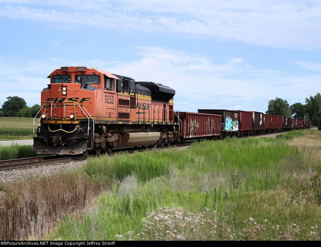 BNSF 9252